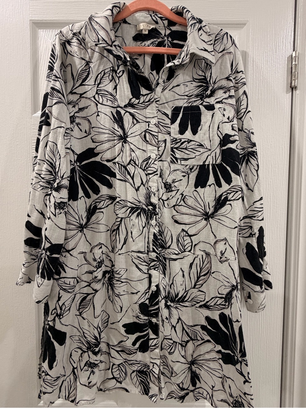 Black & White Floral Button-Down Shirt Dress - Women's Long Sleeve